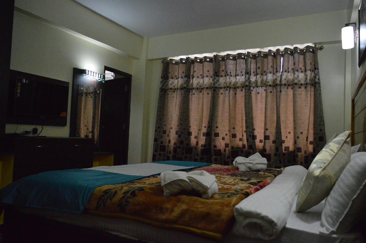 Golden Dolma Hotel Darjeeling  Ngoại thất bức ảnh